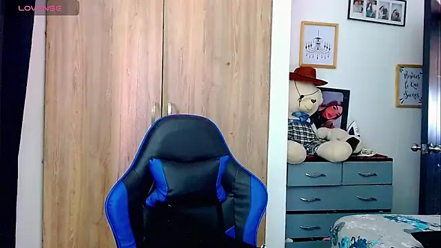 Amber_bigdick22 live sex cam