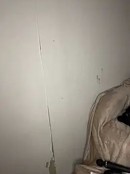 April_Purr live sex cam