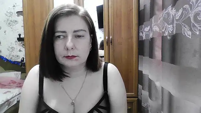 SophieNightAh live sex cam