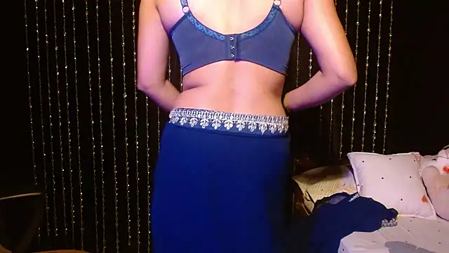 Naughty_nikkii live sex cam