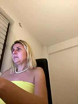 Amelia9798's cam snapshot