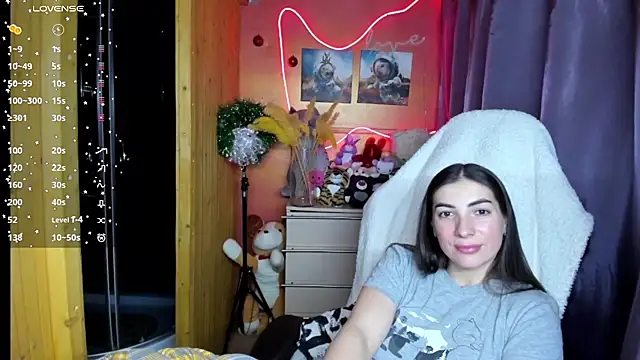 Fiery_Brunette_ live sex cam