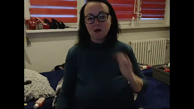 Alexie33 live sex cam