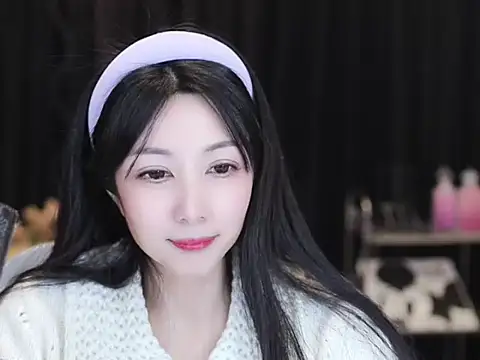 Nuyoah-77 live sex cam