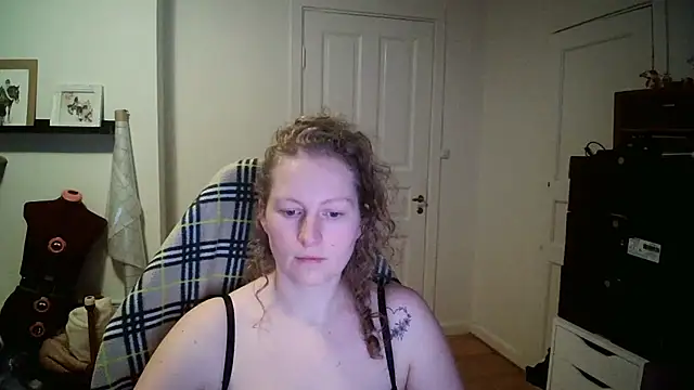 Girlnina-1995 live sex cam