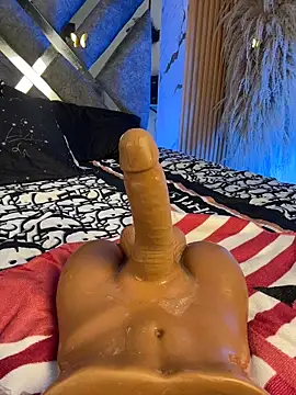 LylaLee111 live sex cam