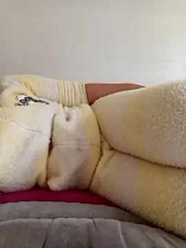 Mroma89six's cam snapshot