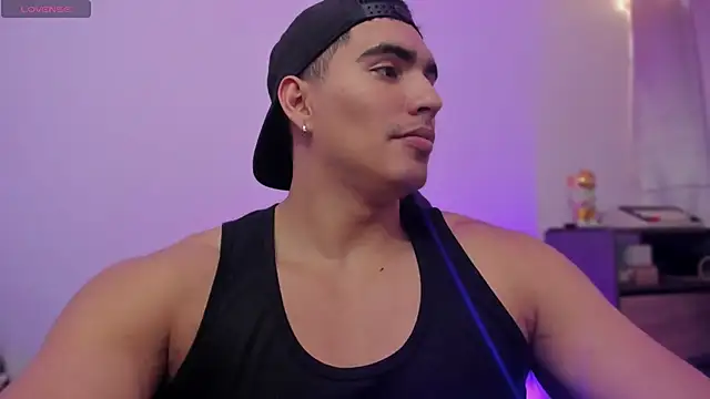 JamesGraay live sex cam