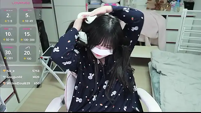 kimhyeona2005 live sex cam