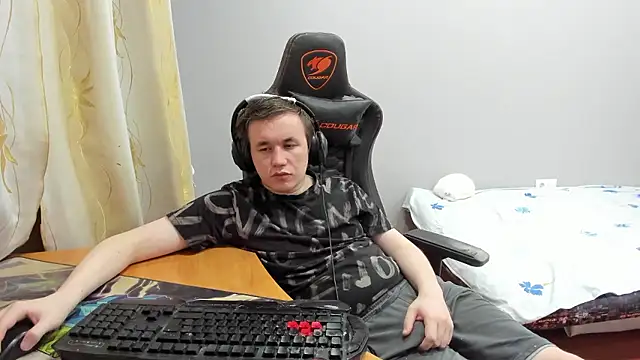 iliaskrislove live sex cam