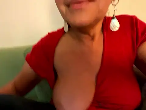 HoneyMakerr's cam snapshot