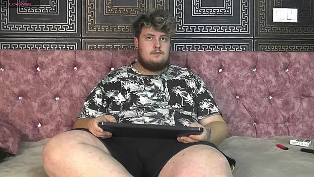 XavierMax live sex cam