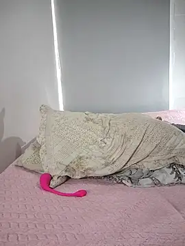 Divine_Pouvoir's cam snapshot