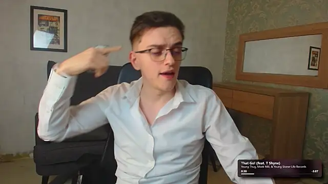 FelixStarkk live sex cam