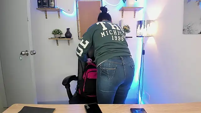 Victoria_cg1's cam snapshot