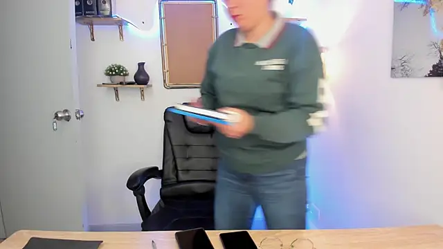 Victoria_cg1's cam snapshot