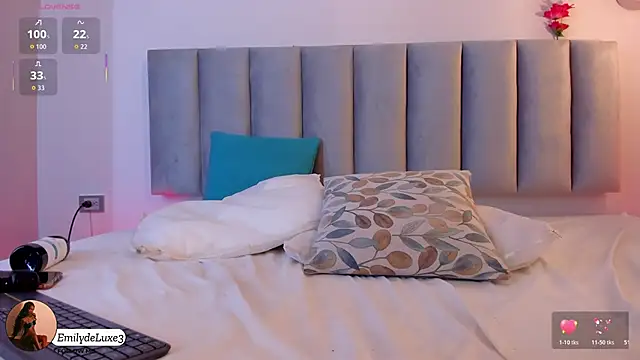 Emely_Deluxe live sex cam