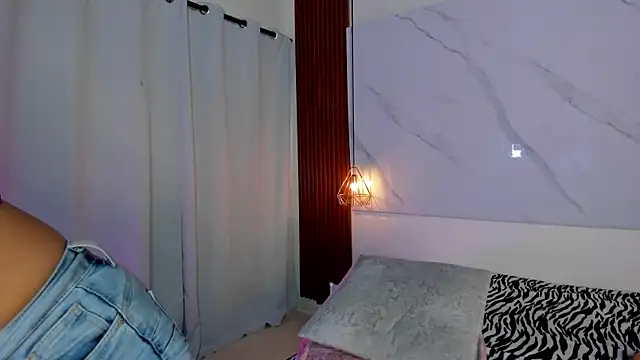 sara_zc live sex cam