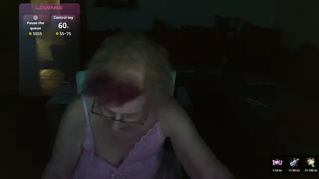 HeisseomaOriginal live sex cam