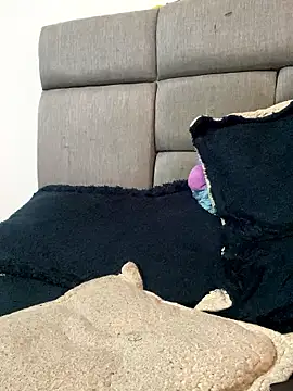 NaytonFreeman live sex cam