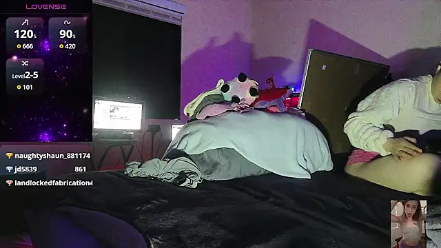 Blondiewithanass's cam snapshot