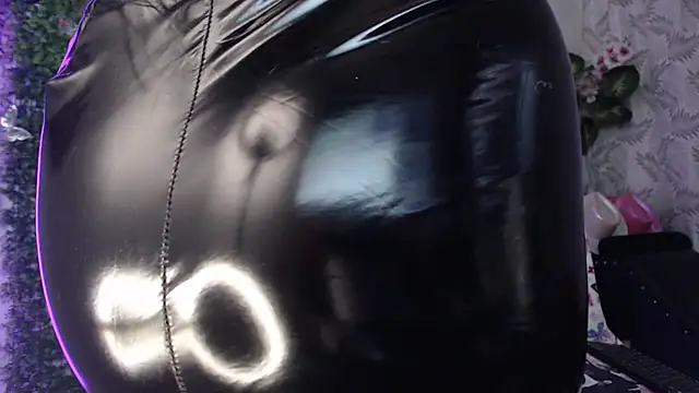 valquiria_sirgun live sex cam