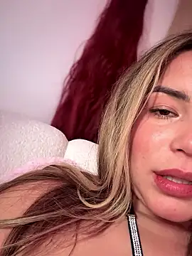 ValeriiGomez's cam snapshot