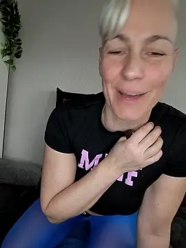 DarleenHot live sex cam