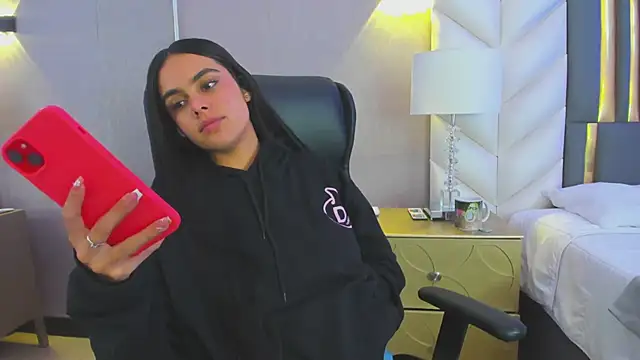 ChloeHarper_ live sex cam