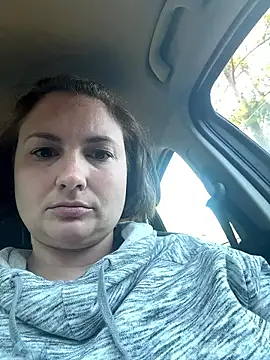 MilfyMrsRobinson live sex cam