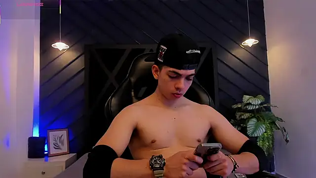 Julian_Mercier's cam snapshot