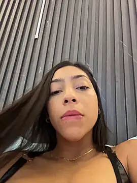 Ema_azel live sex cam