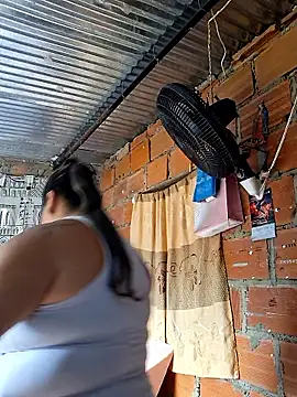 chubby_sexy_big_tits live sex cam