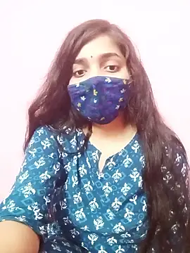 Cute-Simmi live sex cam