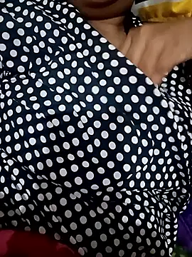 angry_couplez's cam snapshot