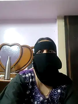 Tamil_shalini's cam snapshot