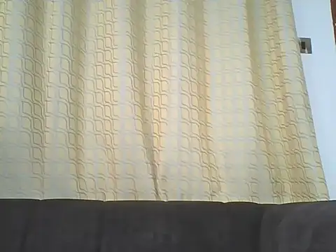 Mon_cherrie_'s cam snapshot