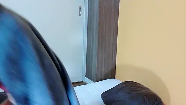 MoonVelour999's cam snapshot