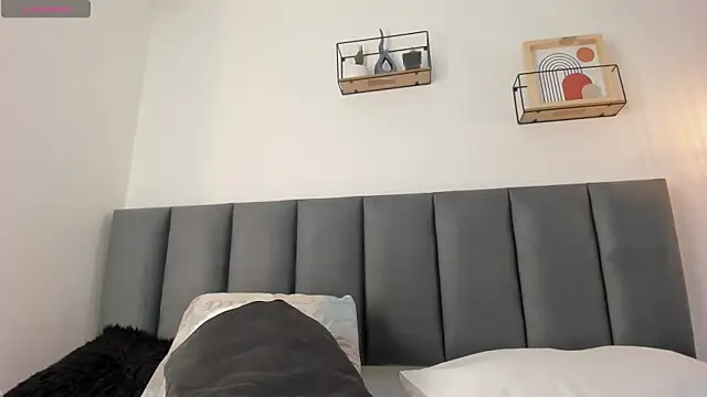 MaraOwen_'s cam snapshot