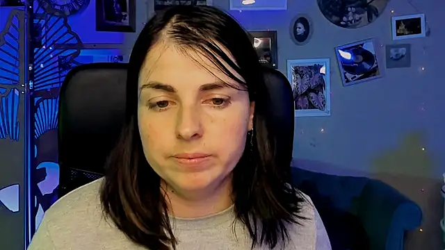 MartaEdams live sex cam