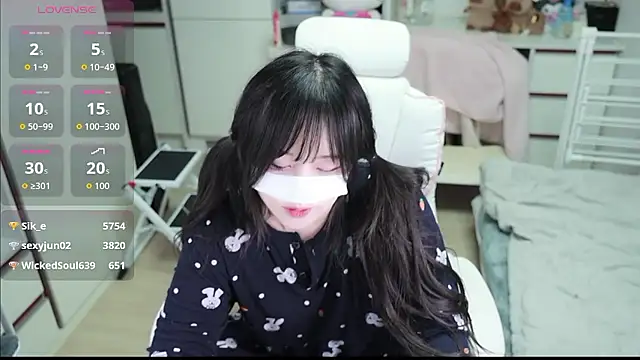 kimhyeona2005 live sex cam