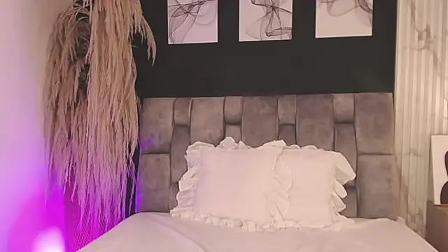 emmy_danielss's cam snapshot