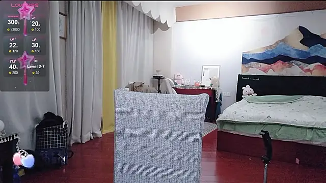 Lenai-'s cam snapshot