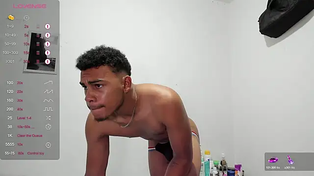 RoddyRich11 live sex cam