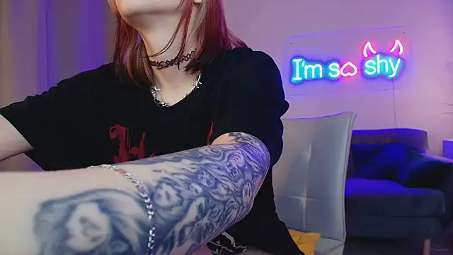 arielabradberry's cam snapshot