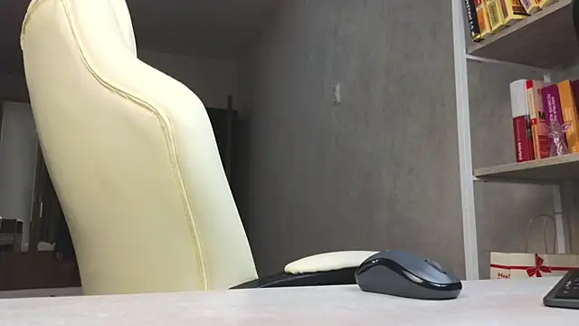 Marietta_Castro live sex cam