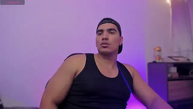 JamesGraay live sex cam