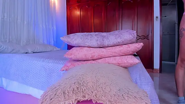 Shantal_777 live sex cam