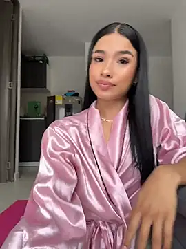 Bella_Smiith_'s cam snapshot