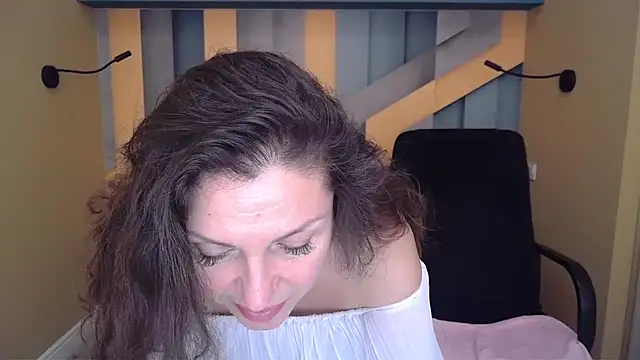 EllaLong's cam snapshot